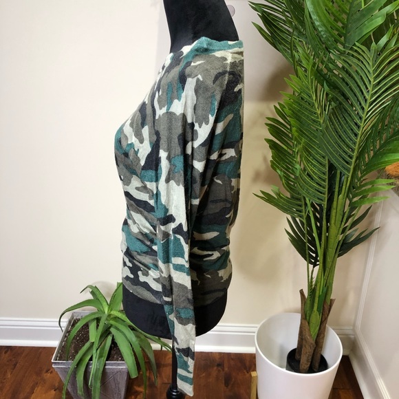 J. Crew 100% Merino Wool Camouflage Crewneck Sweater Small - Picture 4 of 7